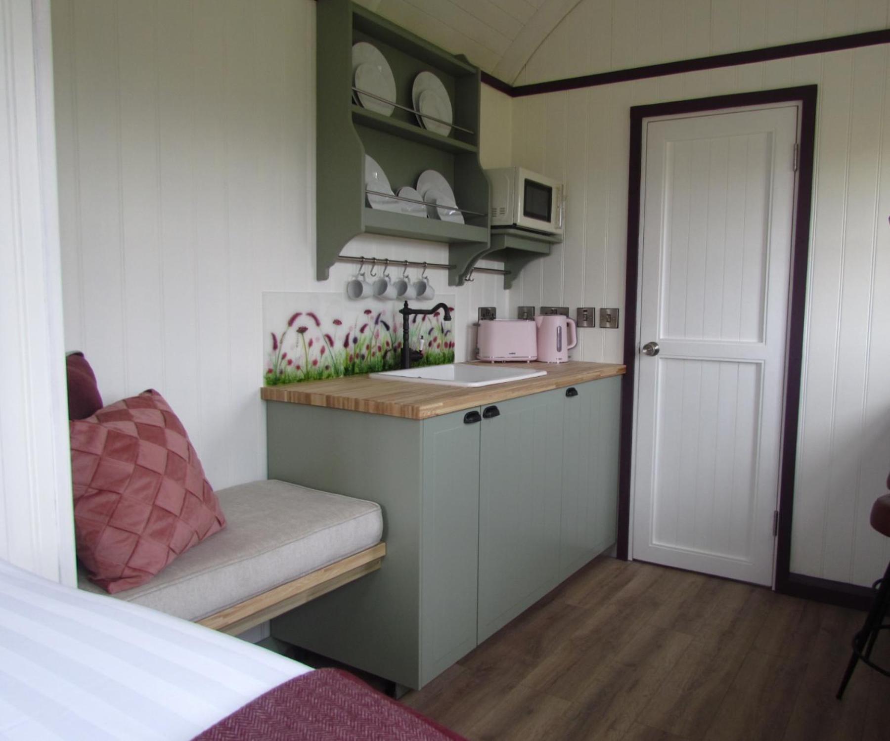 Wild Meadow Huts Villa ดูลิน ภายนอก รูปภาพ