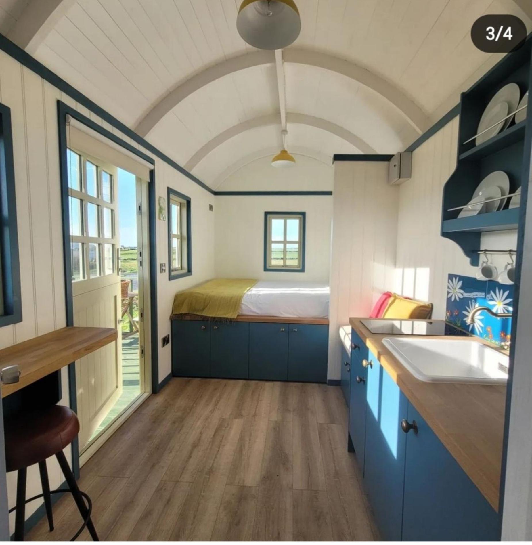 Wild Meadow Huts Villa ดูลิน ภายนอก รูปภาพ