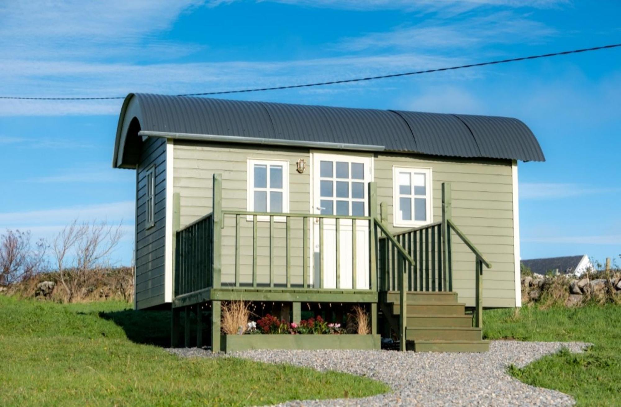 Wild Meadow Huts Villa ดูลิน ภายนอก รูปภาพ