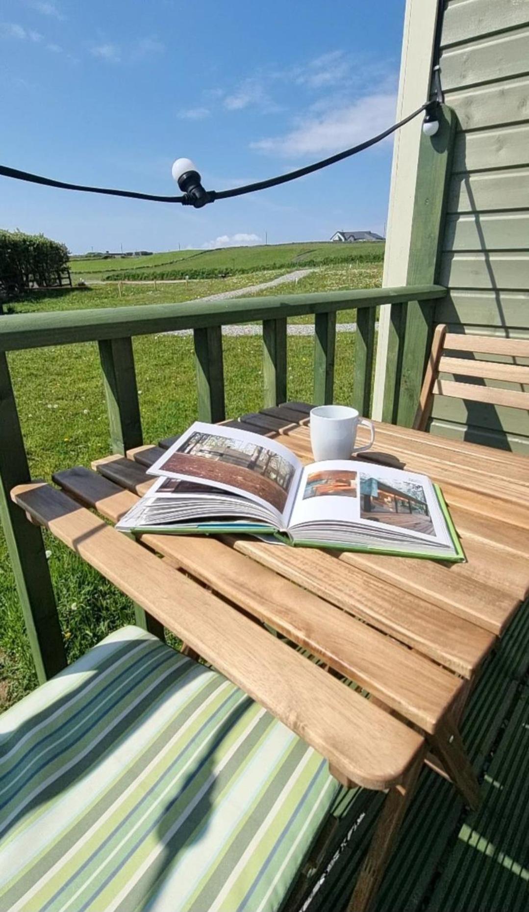 Wild Meadow Huts Villa ดูลิน ภายนอก รูปภาพ