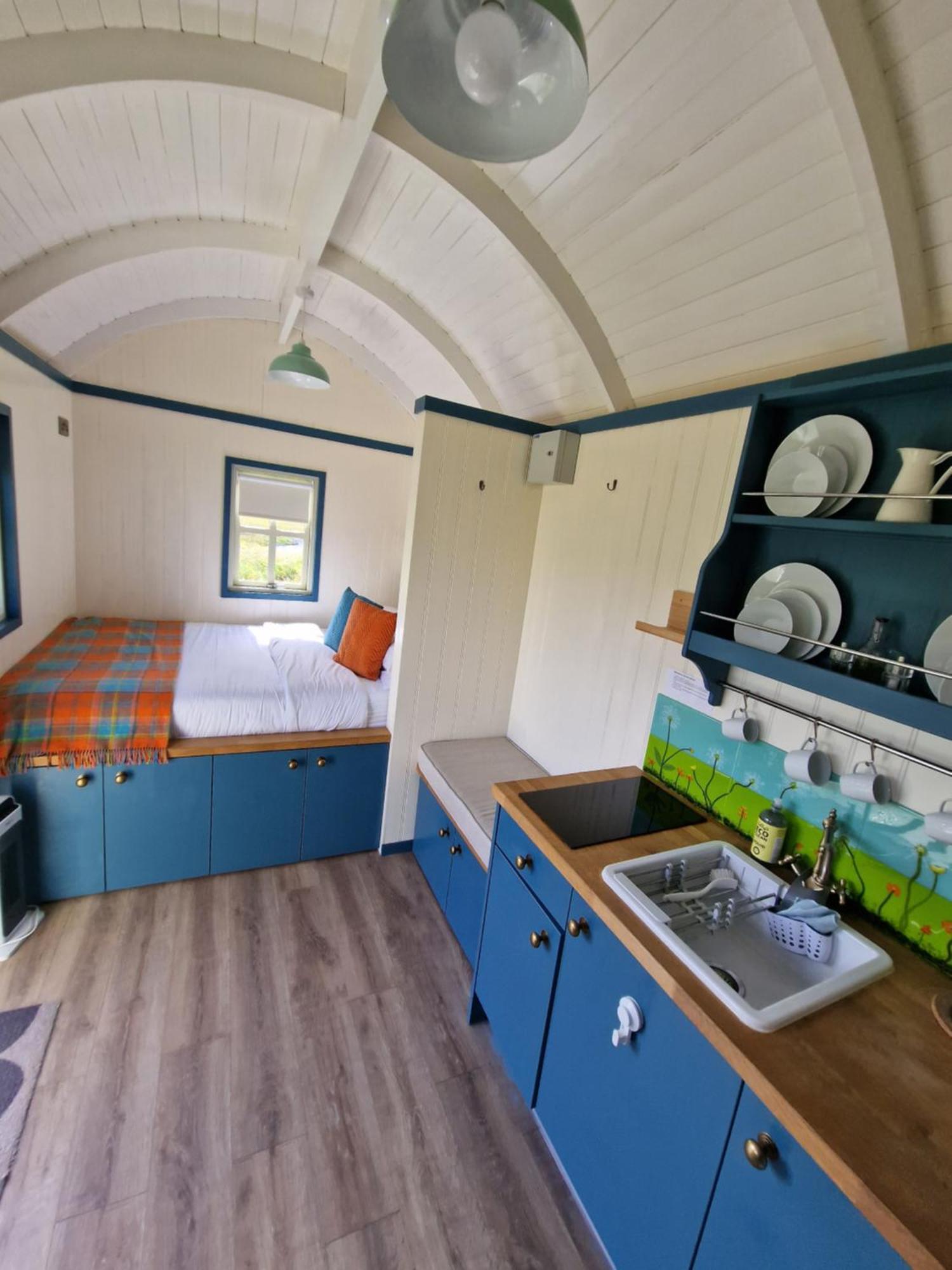 Wild Meadow Huts Villa ดูลิน ภายนอก รูปภาพ